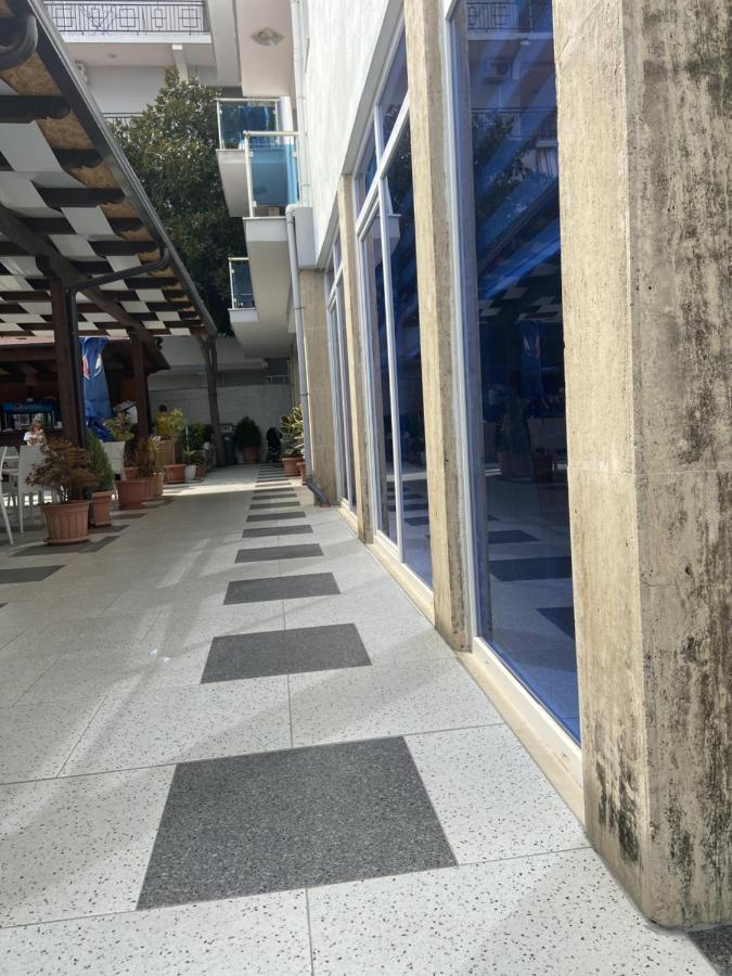 Velipojë Center Park酒店 外观 照片